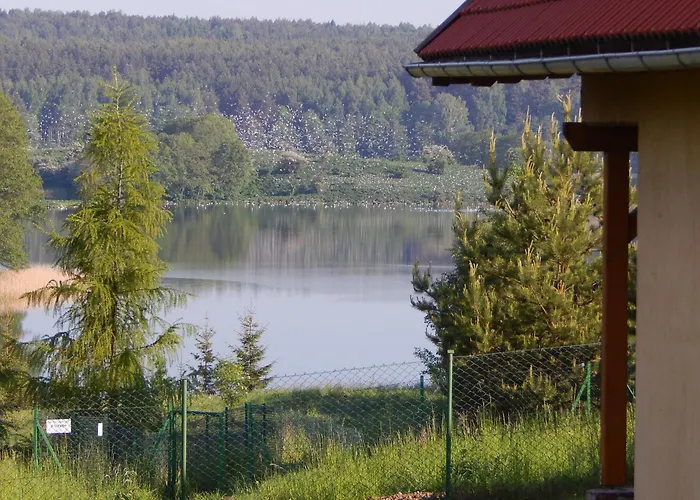 Dom Z Pieknymi Widokami Na Jezioro Rynskie Ilasy. Prázdninový dům Rybical